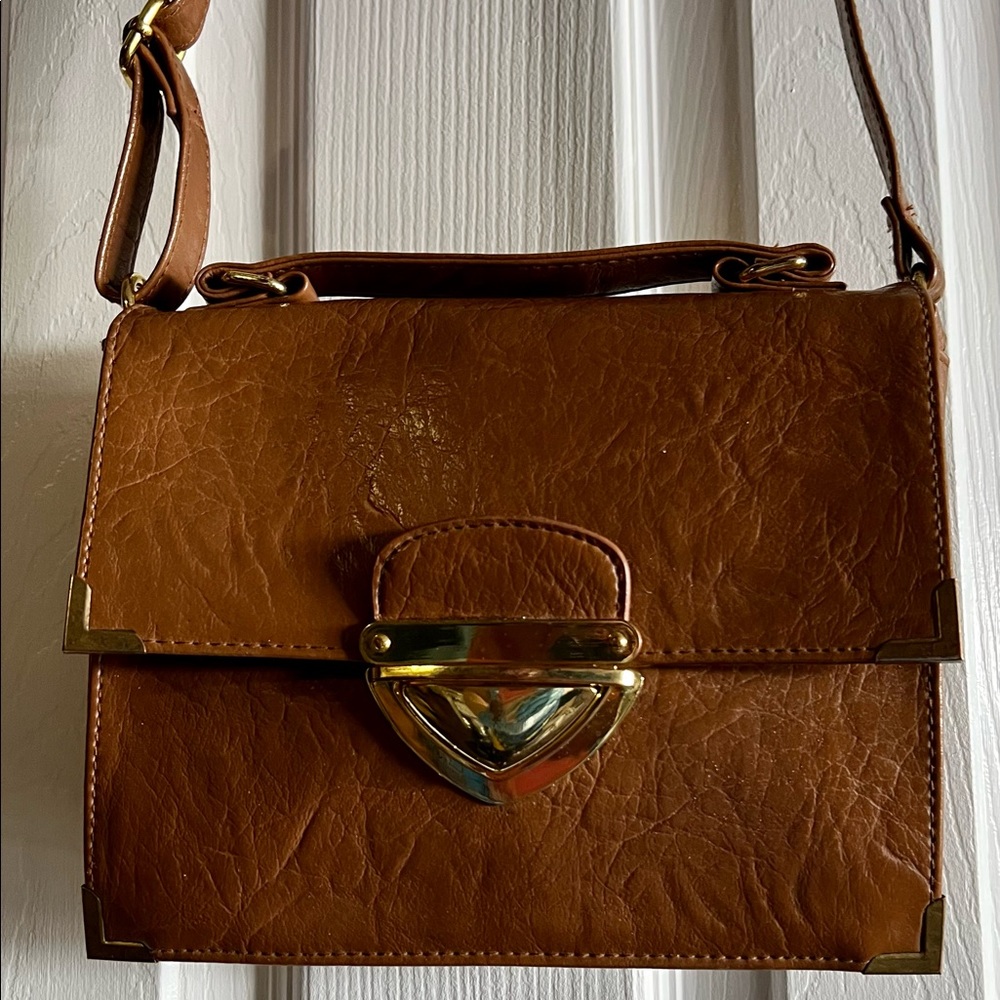 Vintage metal edge body bag
